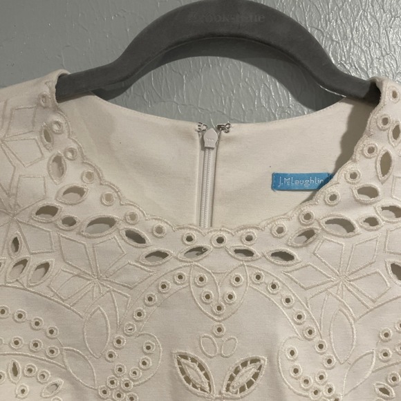 J McLaughlin Classic Ivory Eyelet Embroidered Sleeveless Sheath Dress Sz medium - Picture 3 of 9